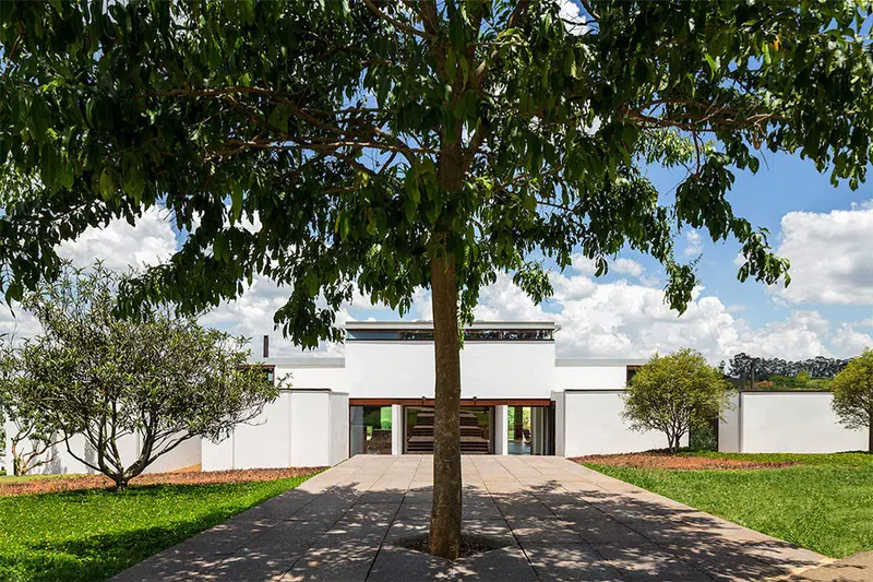Lakeside Apartments - project photo 9