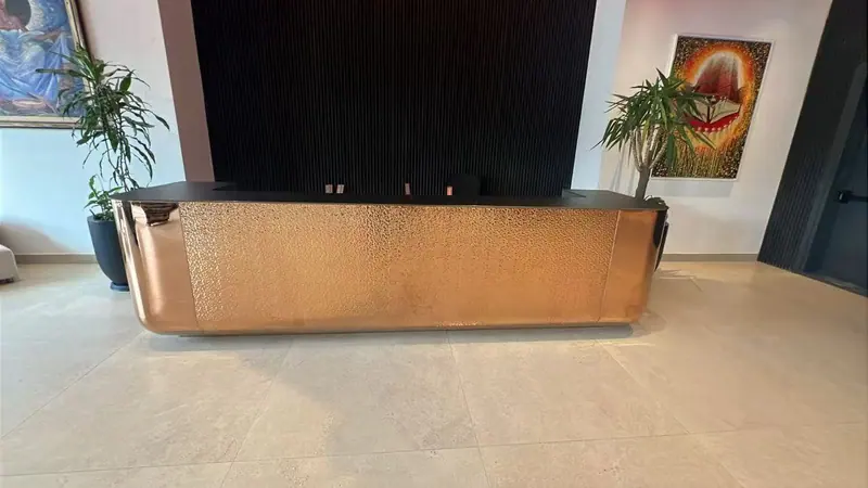 Hotel Reception Desk - Finishing stage