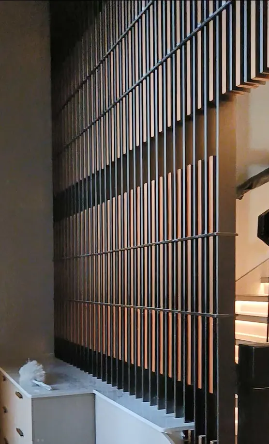Staircase Partition Screen - Finishing stage
